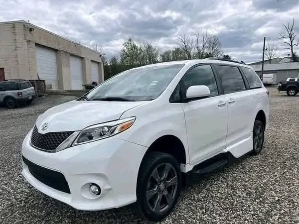 2017 Toyota Sienna